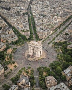 Read more about the article Tadej Pogačar  pobednik Tur d’Frans