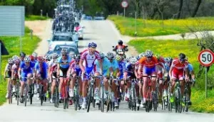 Read more about the article Tadej Pogačar